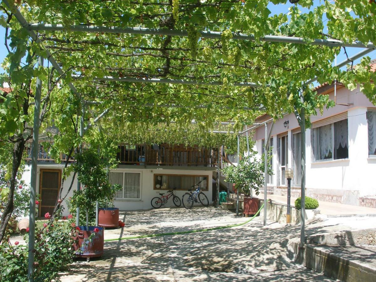 Green Leaves Nea Iraklitsa المظهر الخارجي الصورة